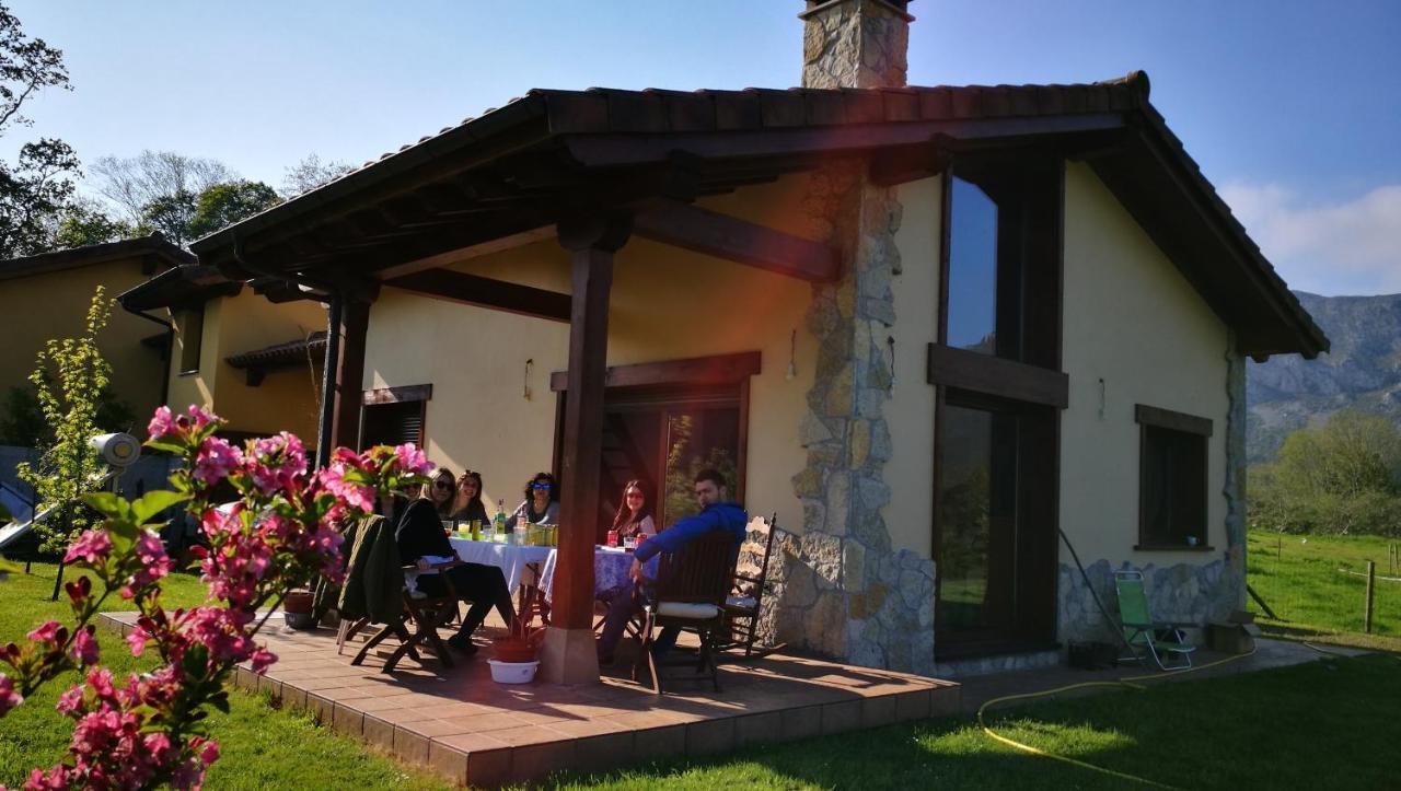 Casas Rurales Entrecastanos Onís Εξωτερικό φωτογραφία