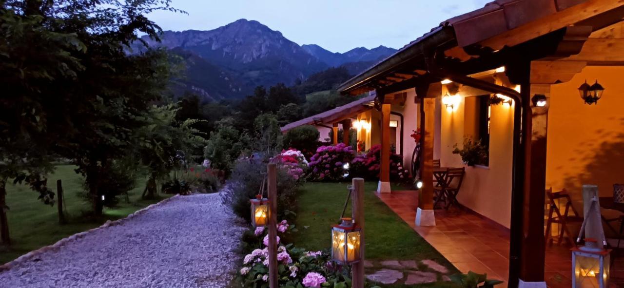 Casas Rurales Entrecastanos Onís Εξωτερικό φωτογραφία