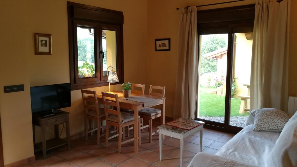 Casas Rurales Entrecastanos Onís Εξωτερικό φωτογραφία